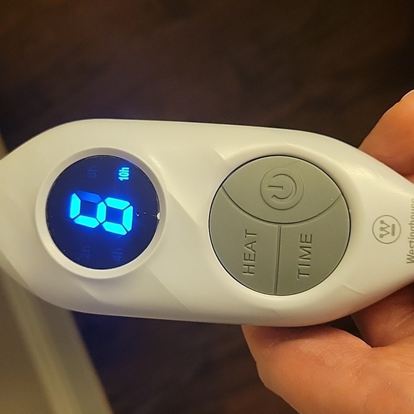 Gray Warming Throw Blanket NEW - Picture 9 of 13